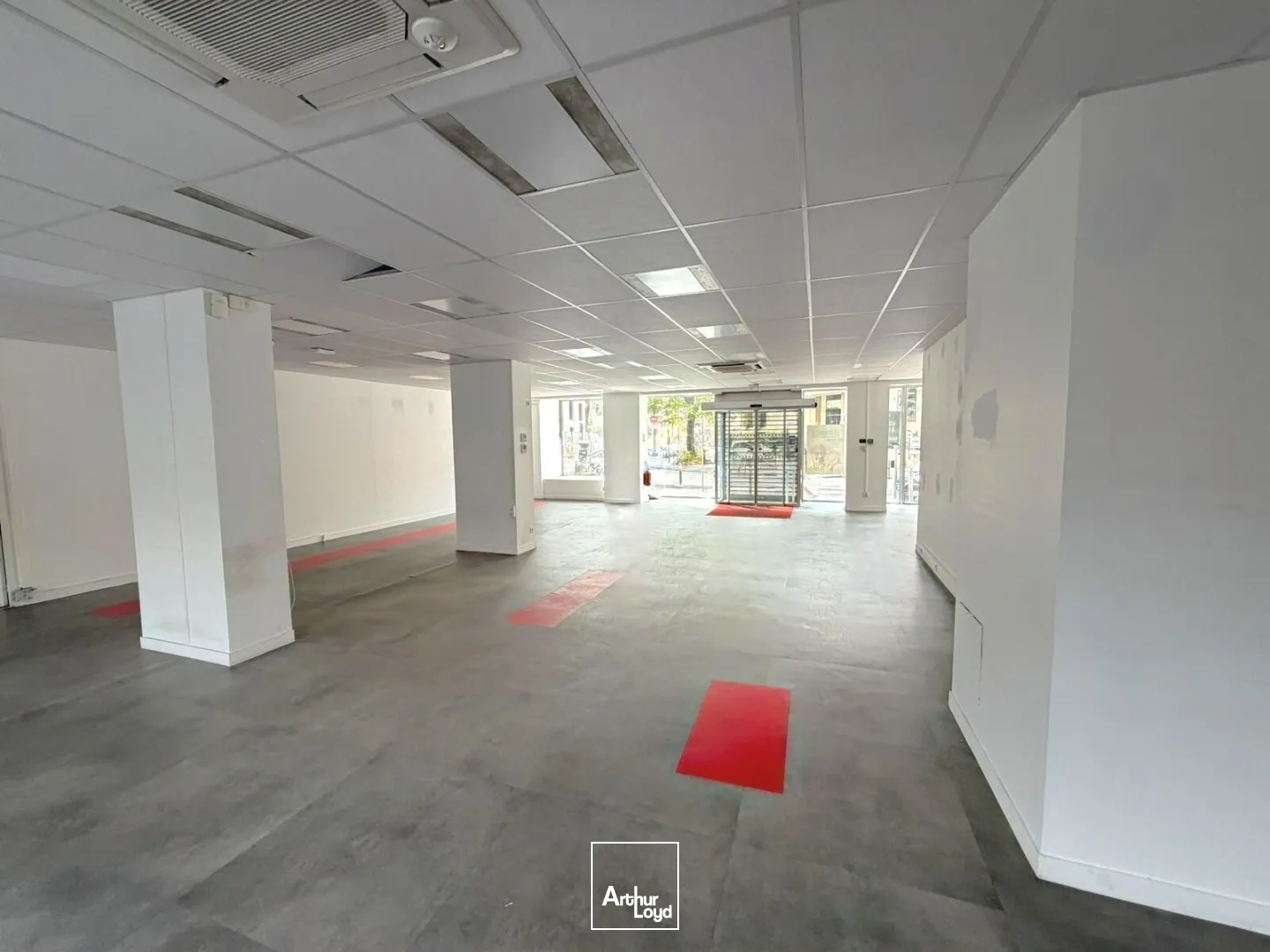 Locaux commerciaux - Location - MARSEILLE - 13005 - 875-875 - 7876543