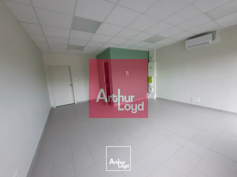 Locaux d'activité & Entrepôts - Location - COURNON D'AUVERGNE - 63800 - 395-395 - 7876602