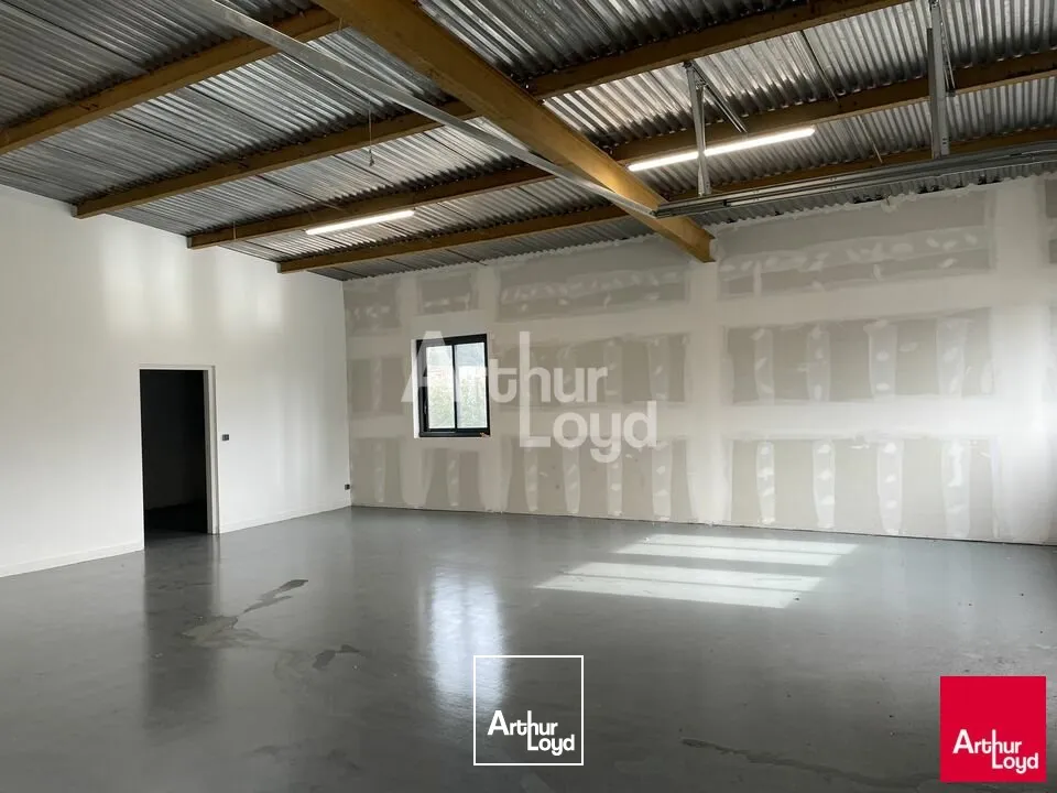 Locaux d'activité & Entrepôts - Location - SAINTE GEMMES SUR LOIRE - 49130 - 120-120 - 7876666