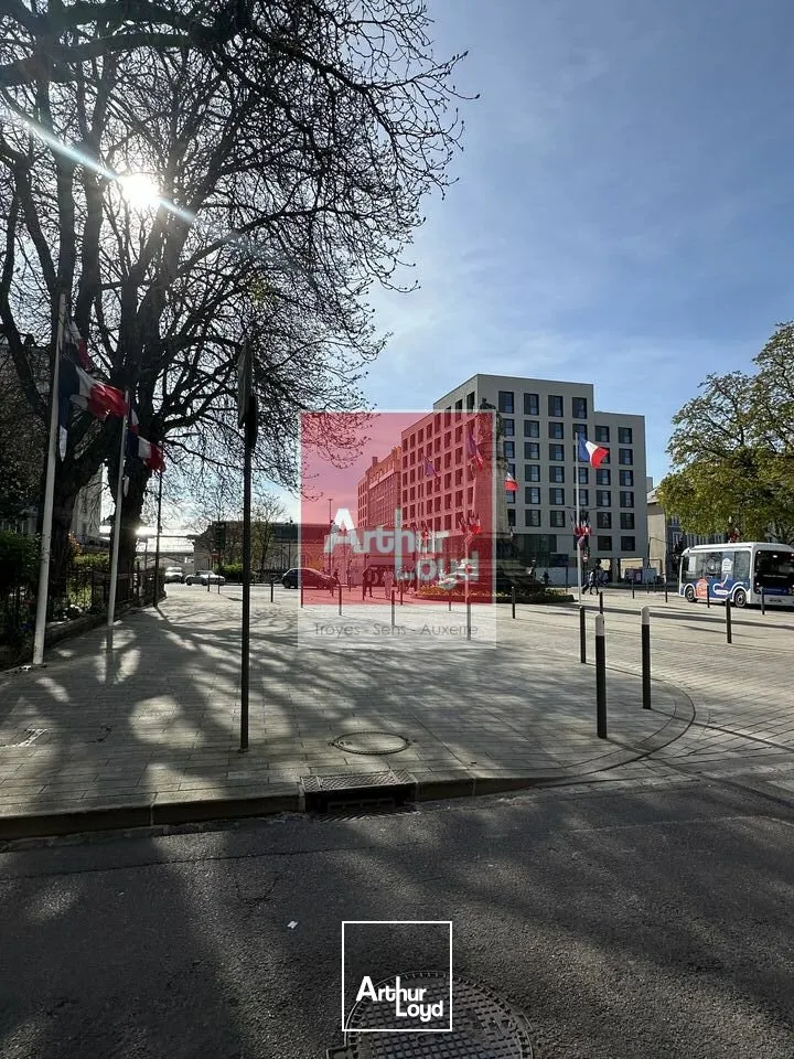 Locaux commerciaux - Location - TROYES - 10000 - 155-155 - 7876685