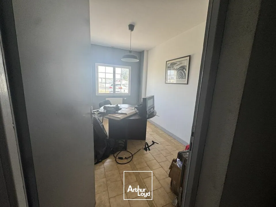 Locaux d'activité & Entrepôts - Location - PARCAY MESLAY - 37210 - 546-546 - 7876692