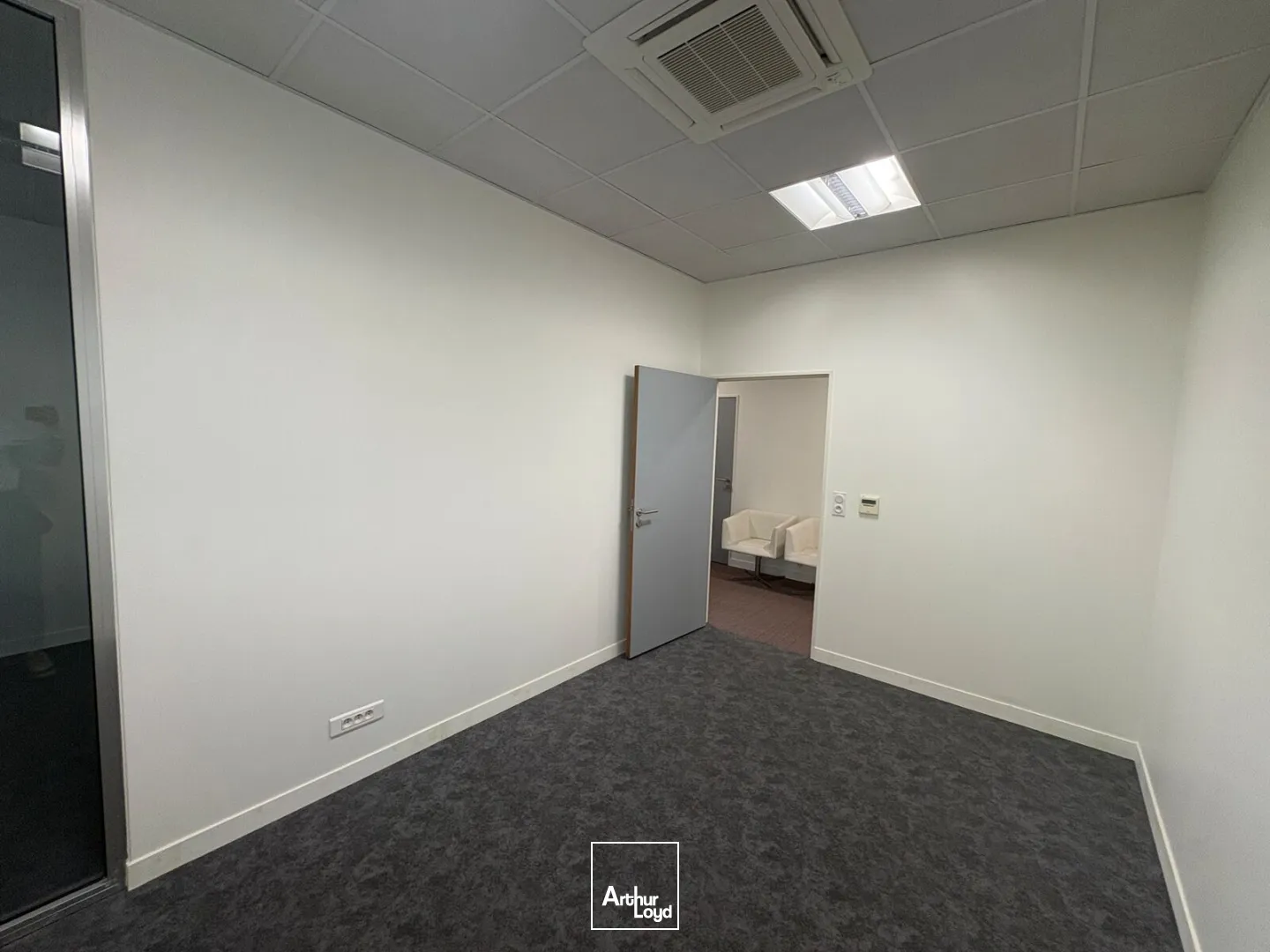 Bureaux - Location - SAINT JEAN DE BRAYE - 45800 - 160.61-160.61 - 7877683