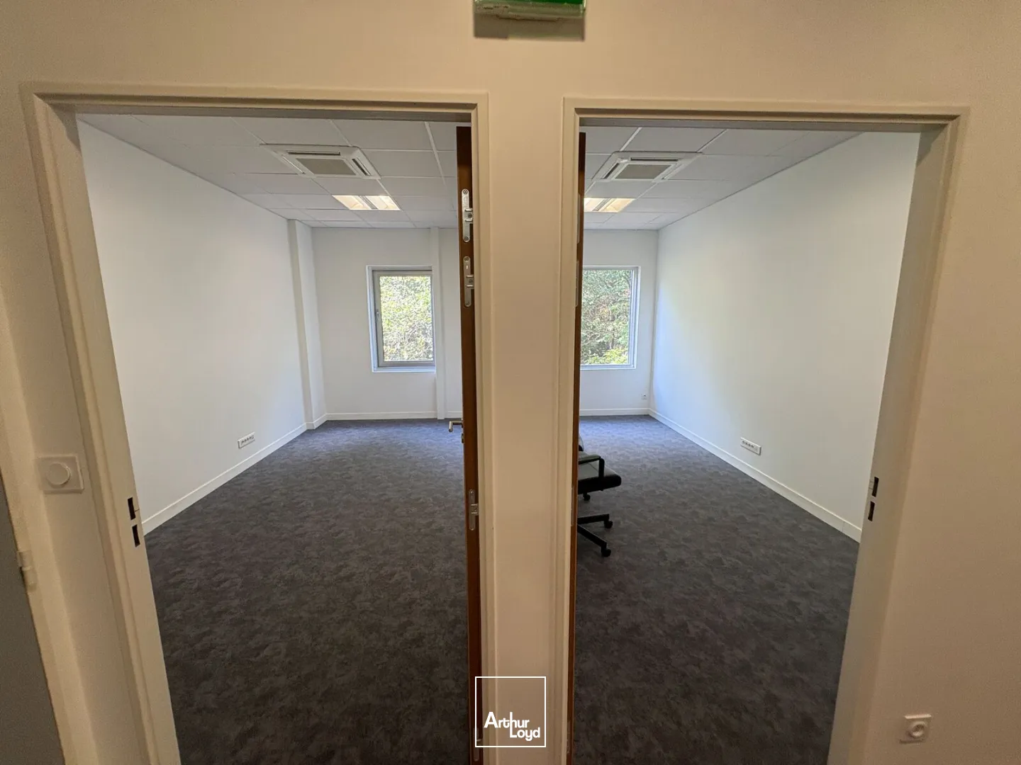 Bureaux - Location - SAINT JEAN DE BRAYE - 45800 - 160.61-160.61 - 7877684