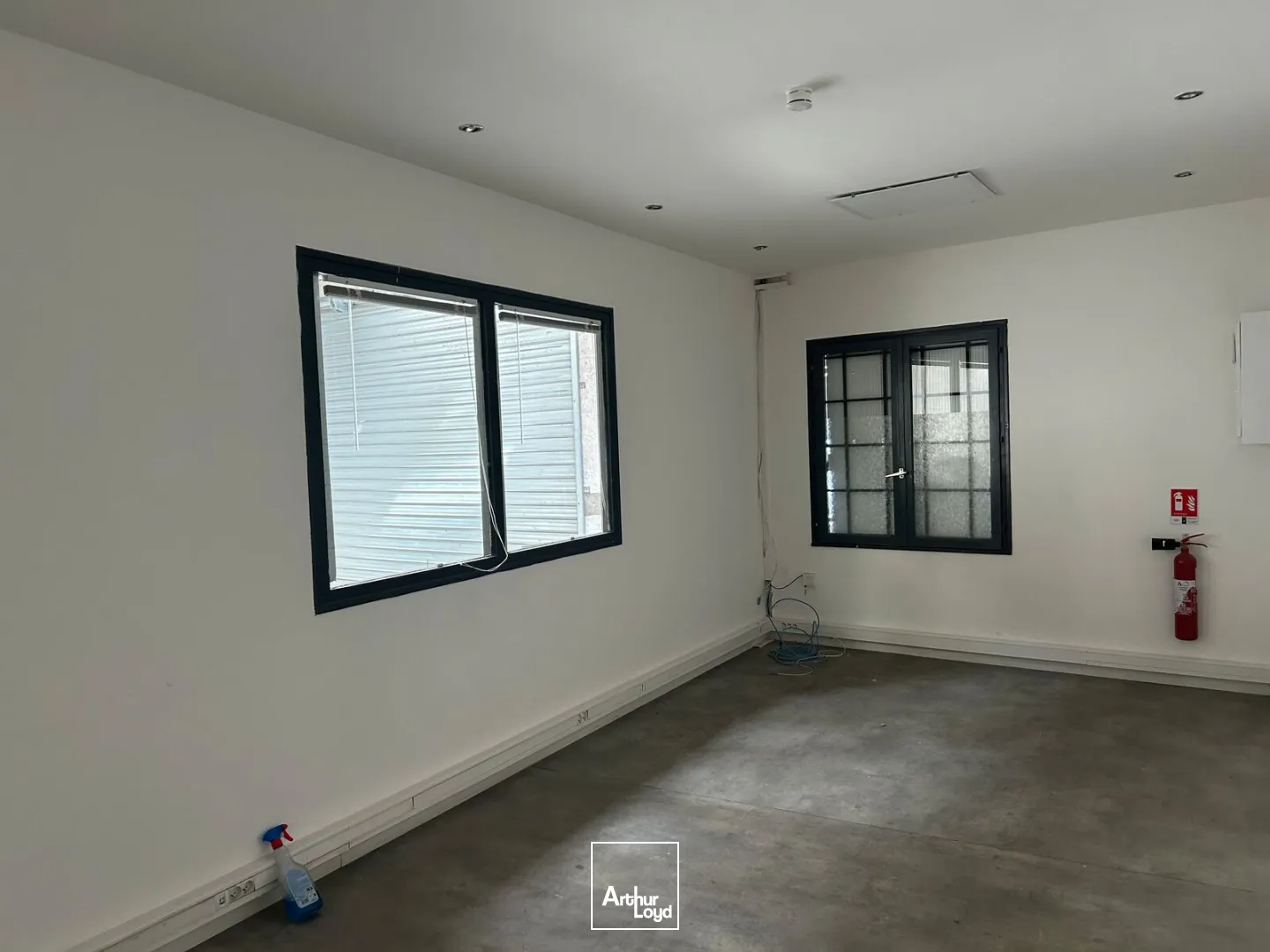 Locaux d'activité & Entrepôts - Location - SAINT NAZAIRE - 44600 - 200-467 - 7877780
