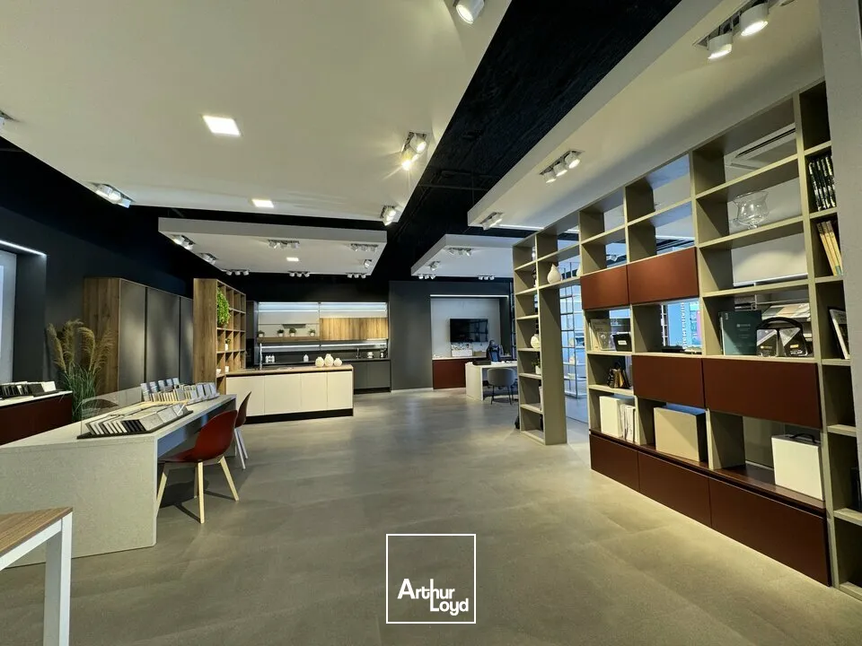 Locaux commerciaux - Location - CHAMBRAY LES TOURS - 37170 - 550-550 - 7877812