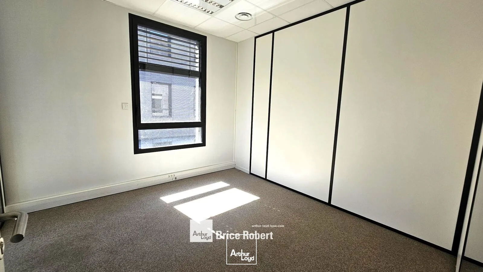 Bureaux - Location - LIMONEST - 69760 - 243-603.7 - 7878095