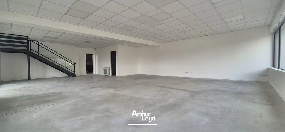 Locaux d'activité & Entrepôts - Location - RUFFEY LES ECHIREY - 21490 - 320-320 - 7878319
