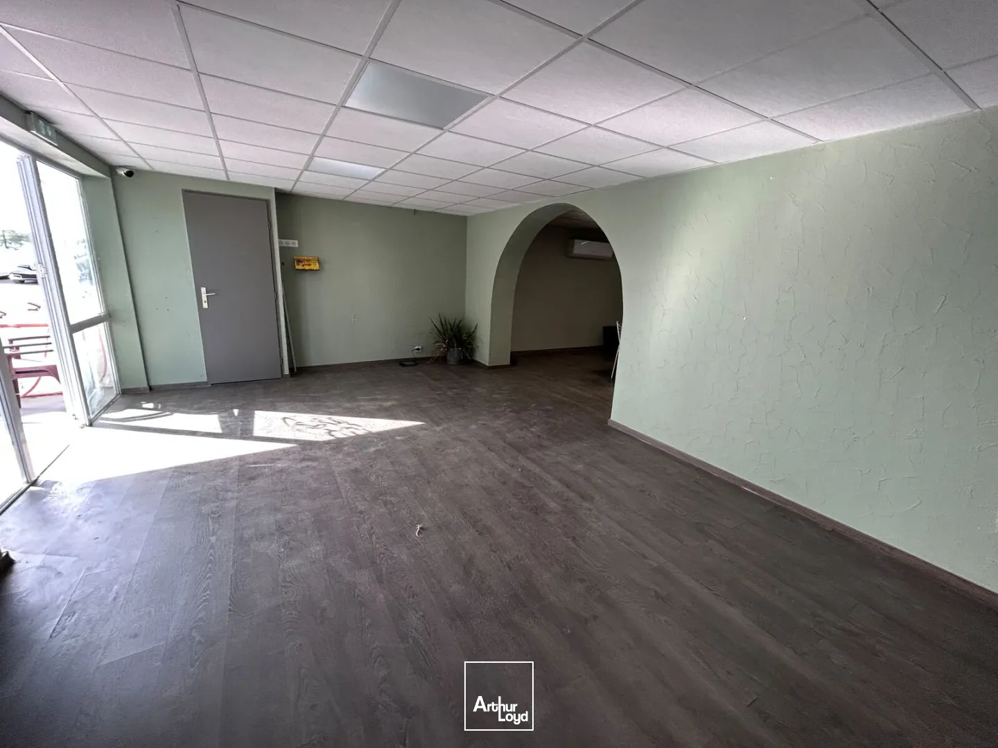 Locaux d'activité & Entrepôts - Vente - NARBONNE - 11100 - 650-650 - 7878790