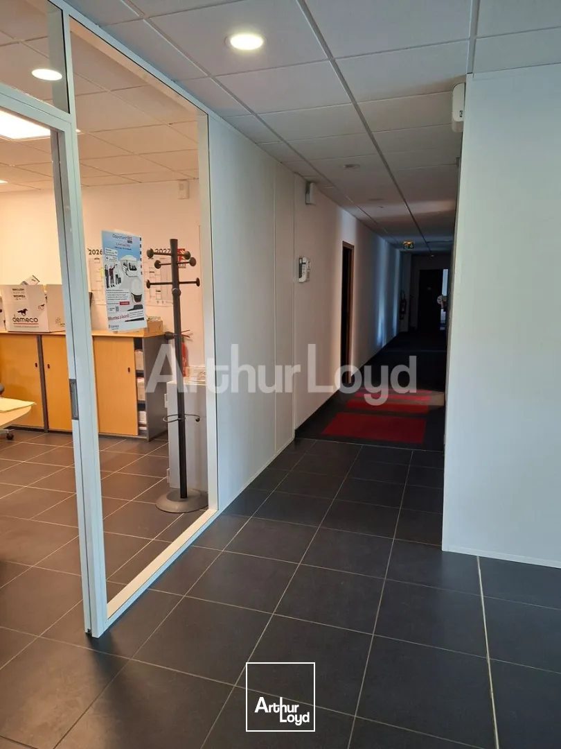 Bureaux - Location - WAMBRECHIES - 59118 - 476-2033 - 7879300