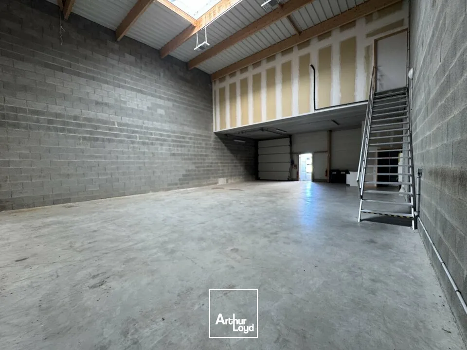 Locaux d'activité & Entrepôts - Location - LA VILLE AUX DAMES - 37700 - 200-200 - 7879364
