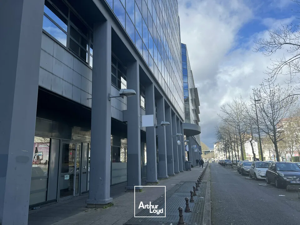 Locaux commerciaux - Location - TOURS - 37000 - 80-80 - 7879372