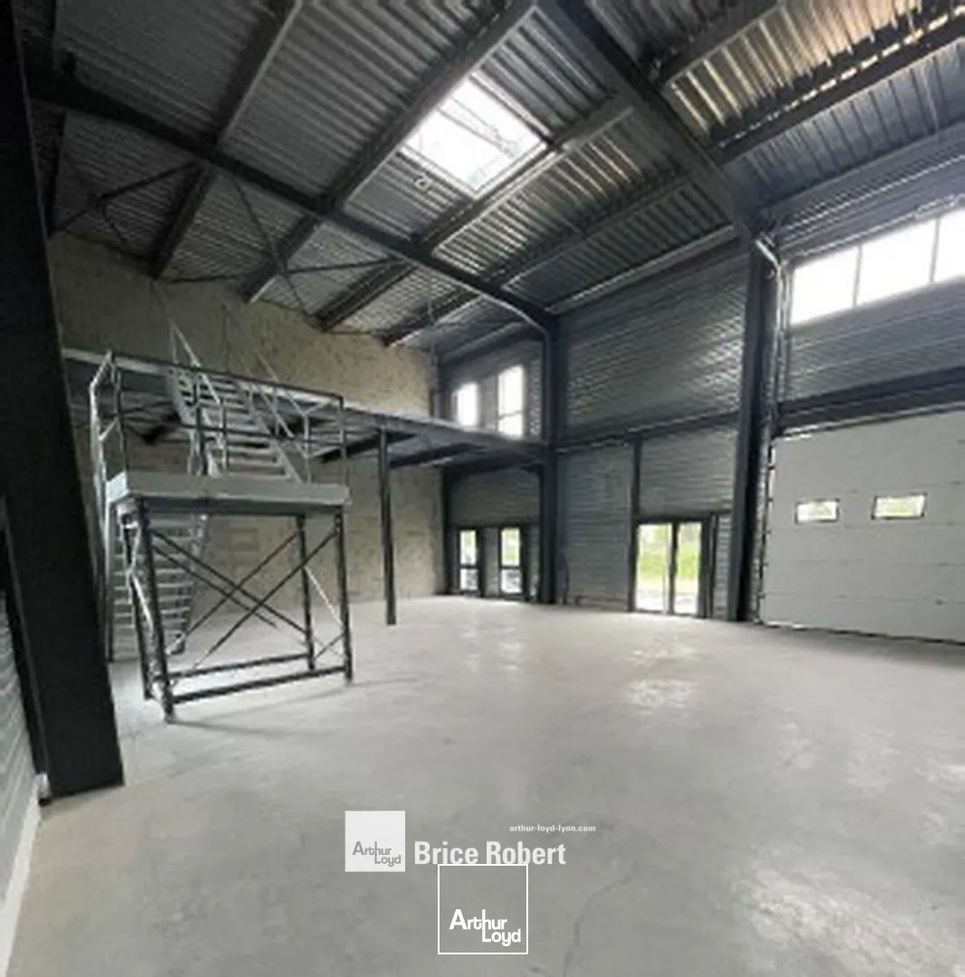 Locaux d'activité & Entrepôts - Location - BOURGOIN JALLIEU - 38300 - 200-805 - 7879440