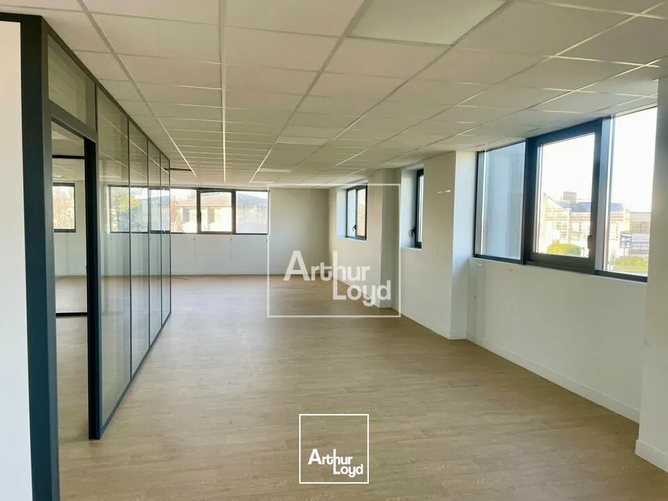 Bureaux - Location - SAINT PIERRE DU PERRAY - 91280 - 163-163 - 7879712