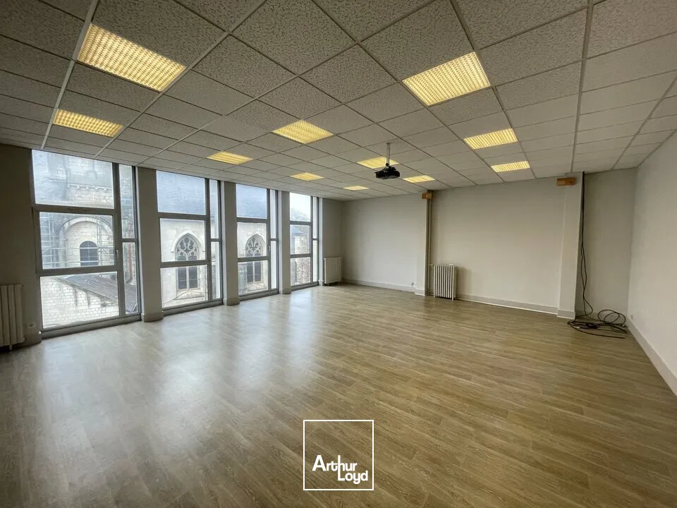 Bureaux - Location - POITIERS - 86000 - 100.53-100.53 - 7879749