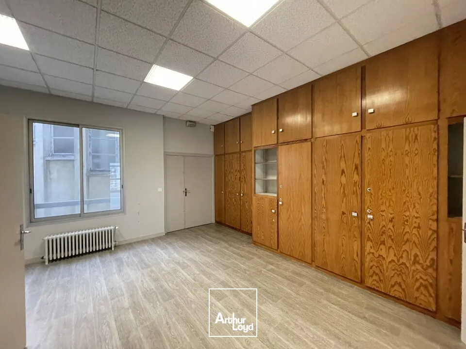 Bureaux - Location - POITIERS - 86000 - 100.53-100.53 - 7879751