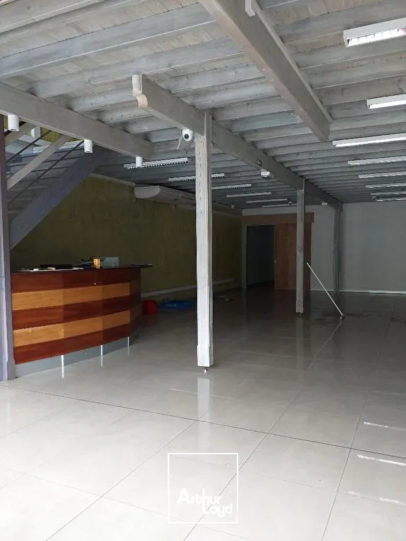 Locaux commerciaux - Location - Le Lamentin - 97232 - 260-260 - 7880468