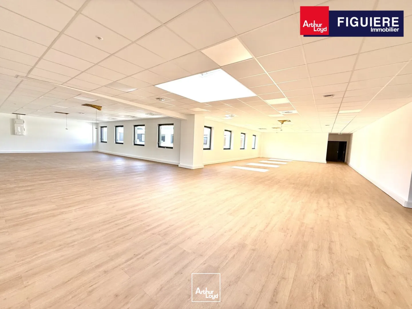 Bureaux - Location - VITROLLES - 13127 - 72-2627 - 7889086