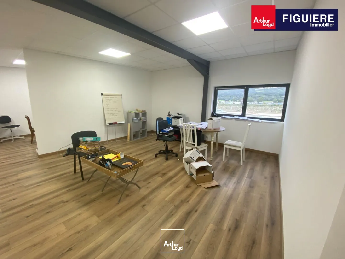 Locaux d'activité & Entrepôts - Location - LAMANON - 13113 - 162-162 - 7889244