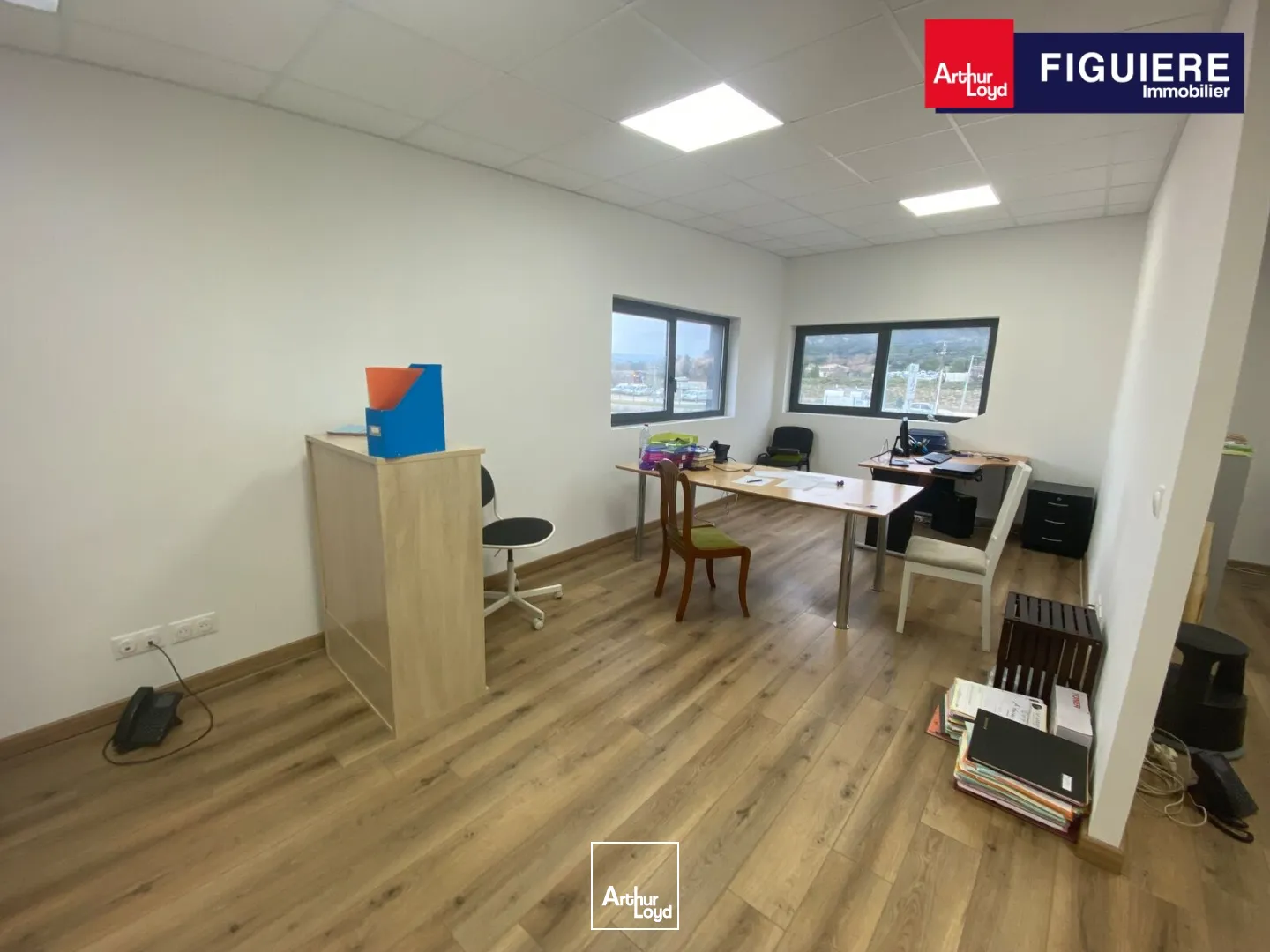 Locaux d'activité & Entrepôts - Location - LAMANON - 13113 - 162-162 - 7889246
