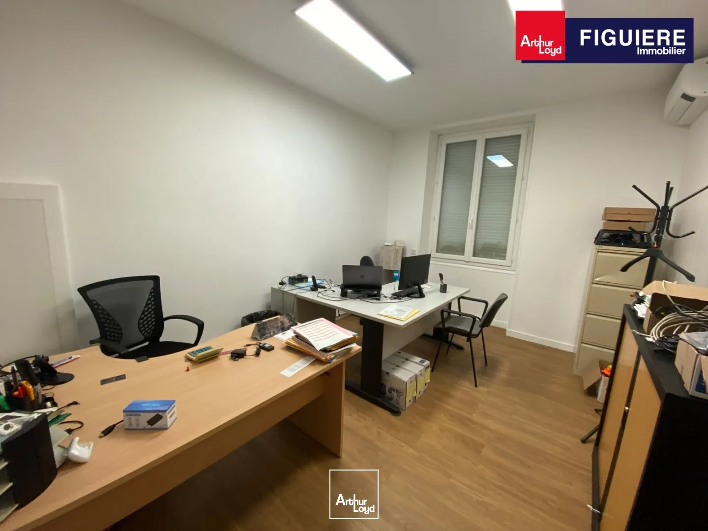 Bureaux - Location - SALON DE PROVENCE - 13300 - 74.82-221.37 - 7889336