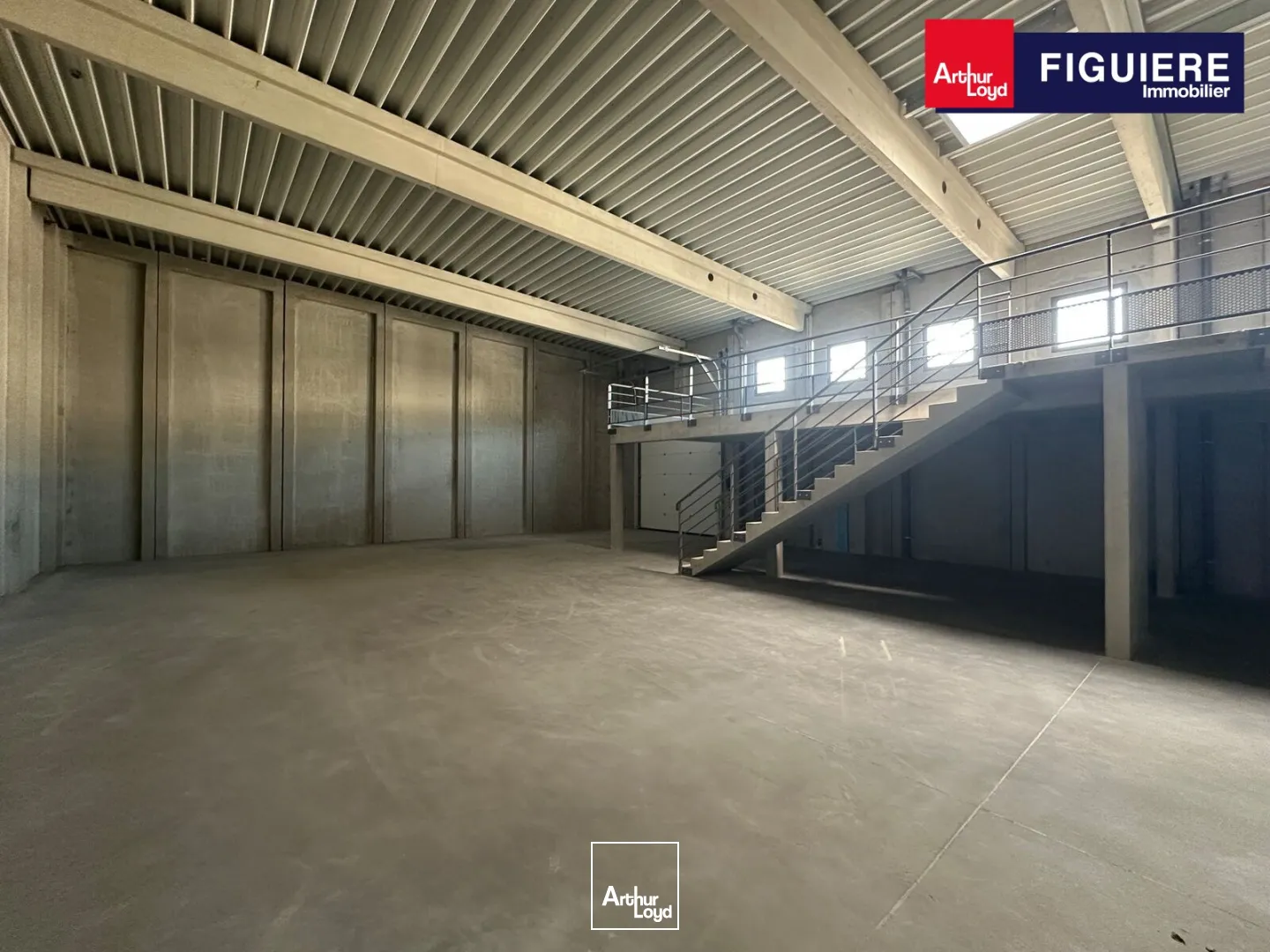 Locaux d'activité & Entrepôts - Location - LES PENNES MIRABEAU - 13170 - 199-606 - 7889349