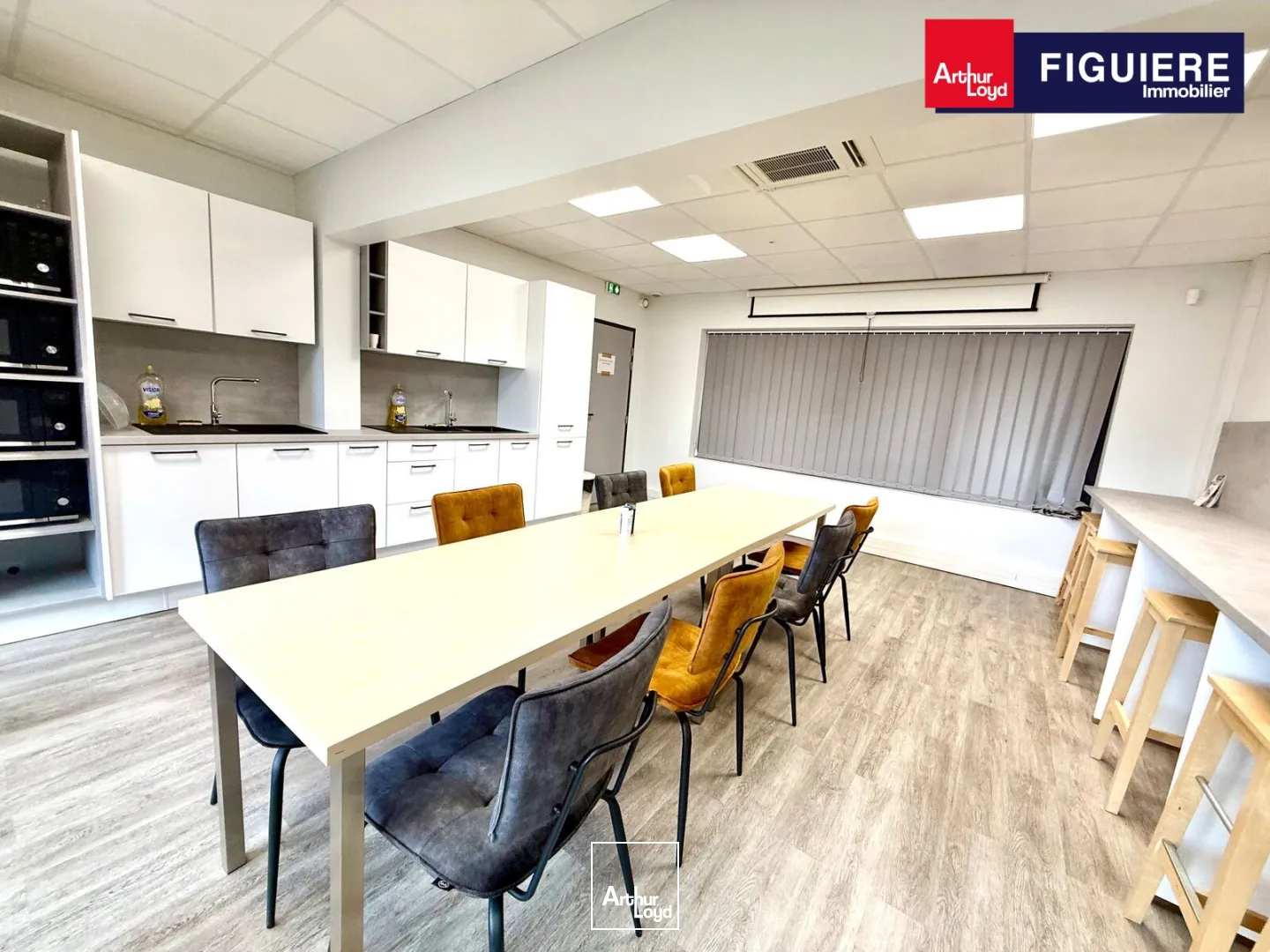 Bureaux - Location - VITROLLES - 13127 - 206.6-206.6 - 7889430