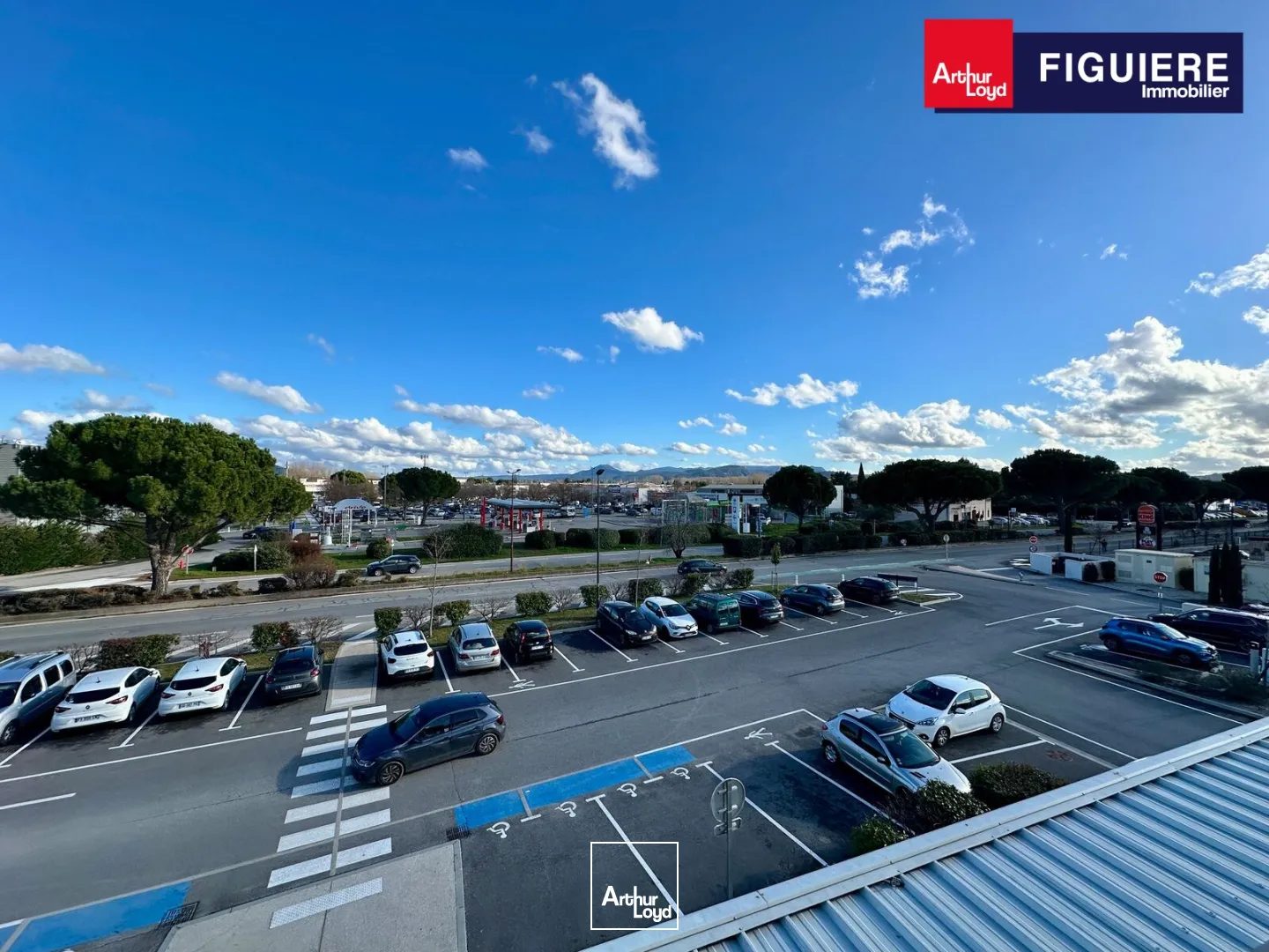Bureaux - Location - PERTUIS - 84120 - 139.5-812.4 - 7889553