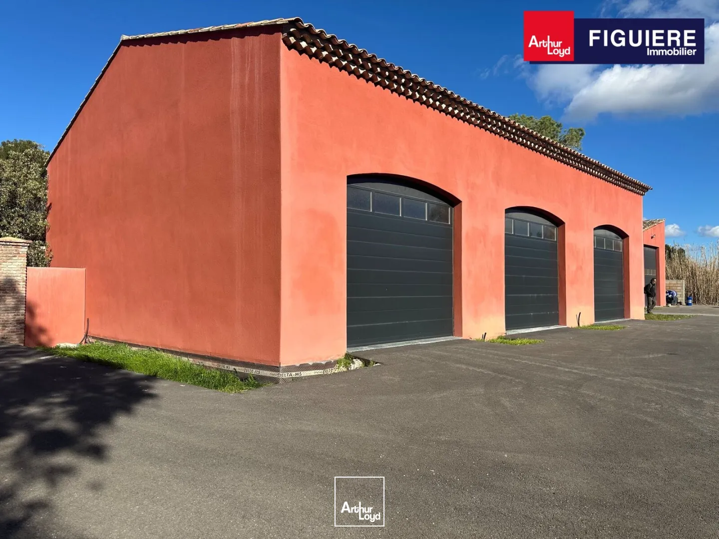 Locaux d'activité & Entrepôts - Location - TRETS - 13530 - 63-405 - 7889620
