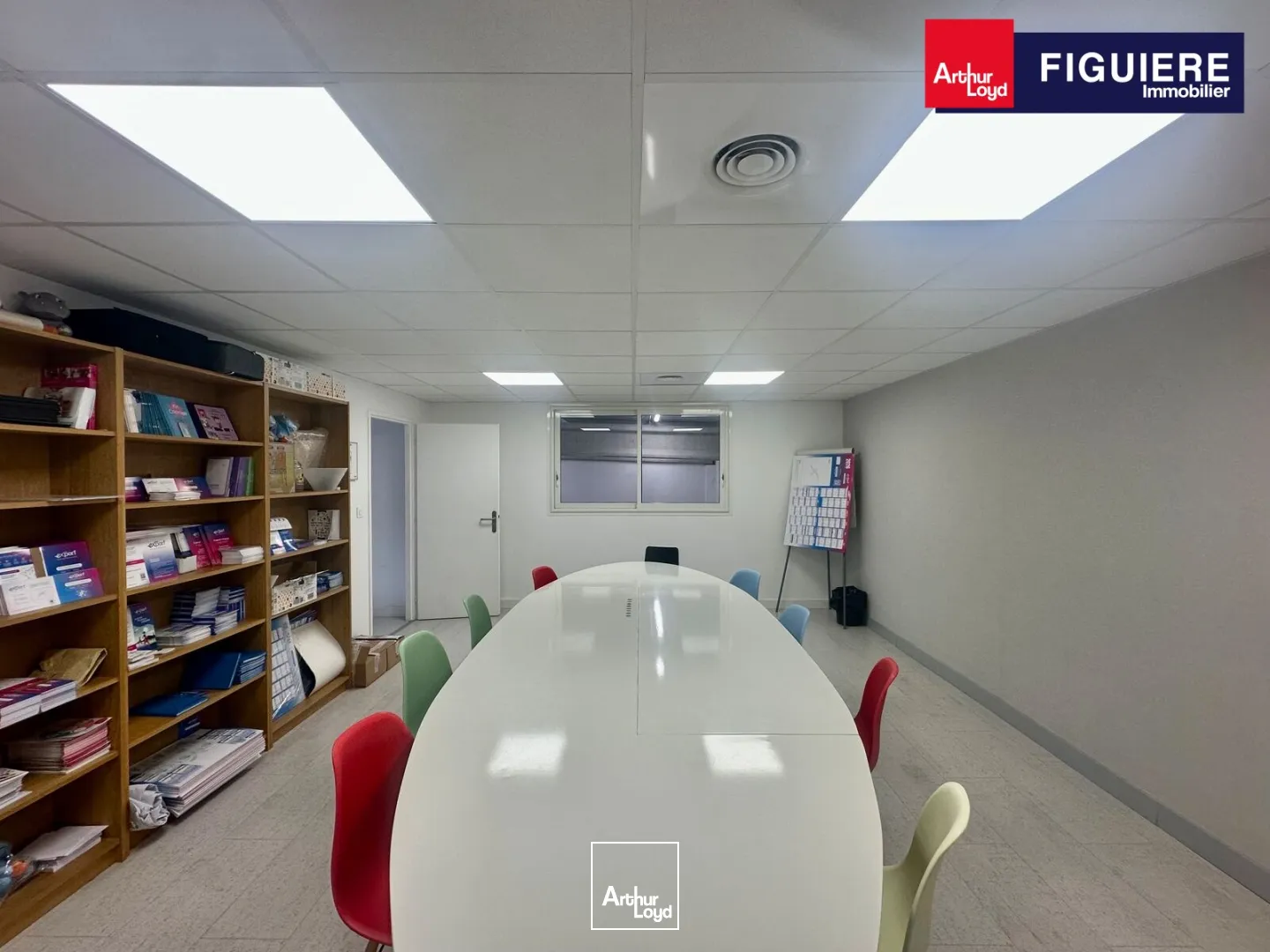 Locaux d'activité & Entrepôts - Vente - AIX EN PROVENCE - 13290 - 384-384 - 7889658