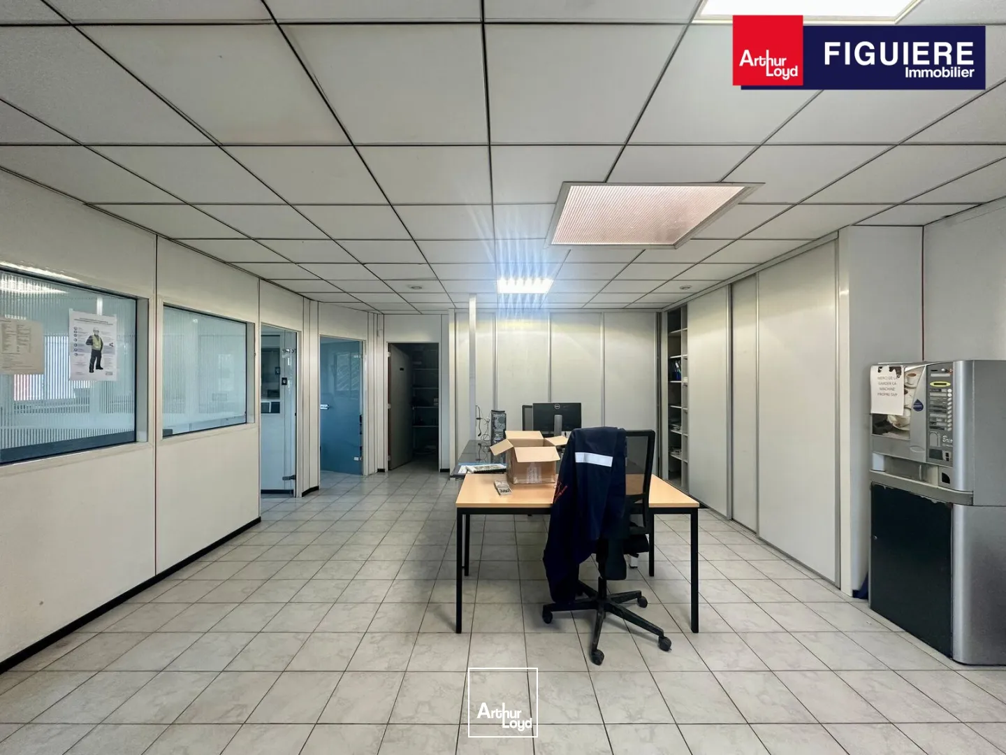 Locaux d'activité & Entrepôts - Location - SAINT VICTORET - 13730 - 590-590 - 7889726