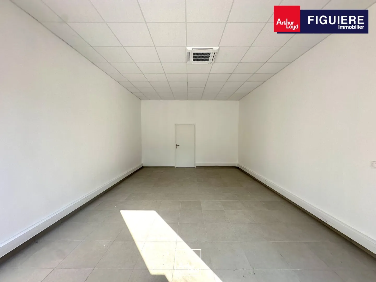 Locaux d'activité & Entrepôts - Vente - BOUC BEL AIR - 13320 - 437.7-1778.81 - 7889797
