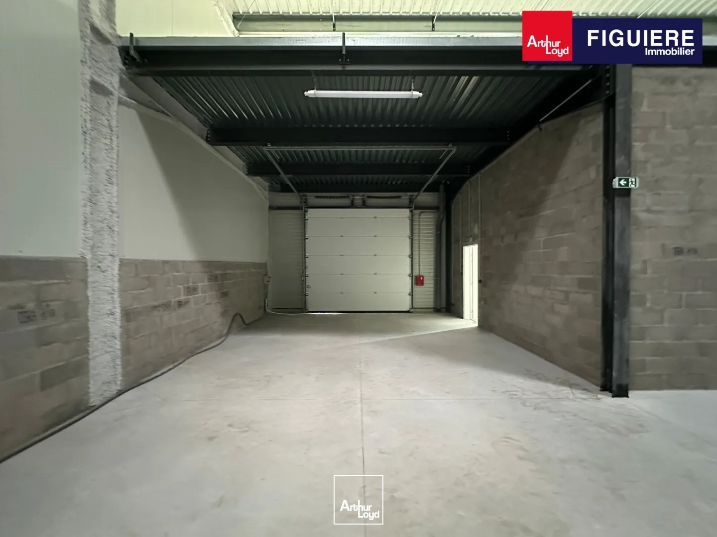 Locaux d'activité & Entrepôts - Location - BOUC BEL AIR - 13320 - 299.83-899.61 - 7890033