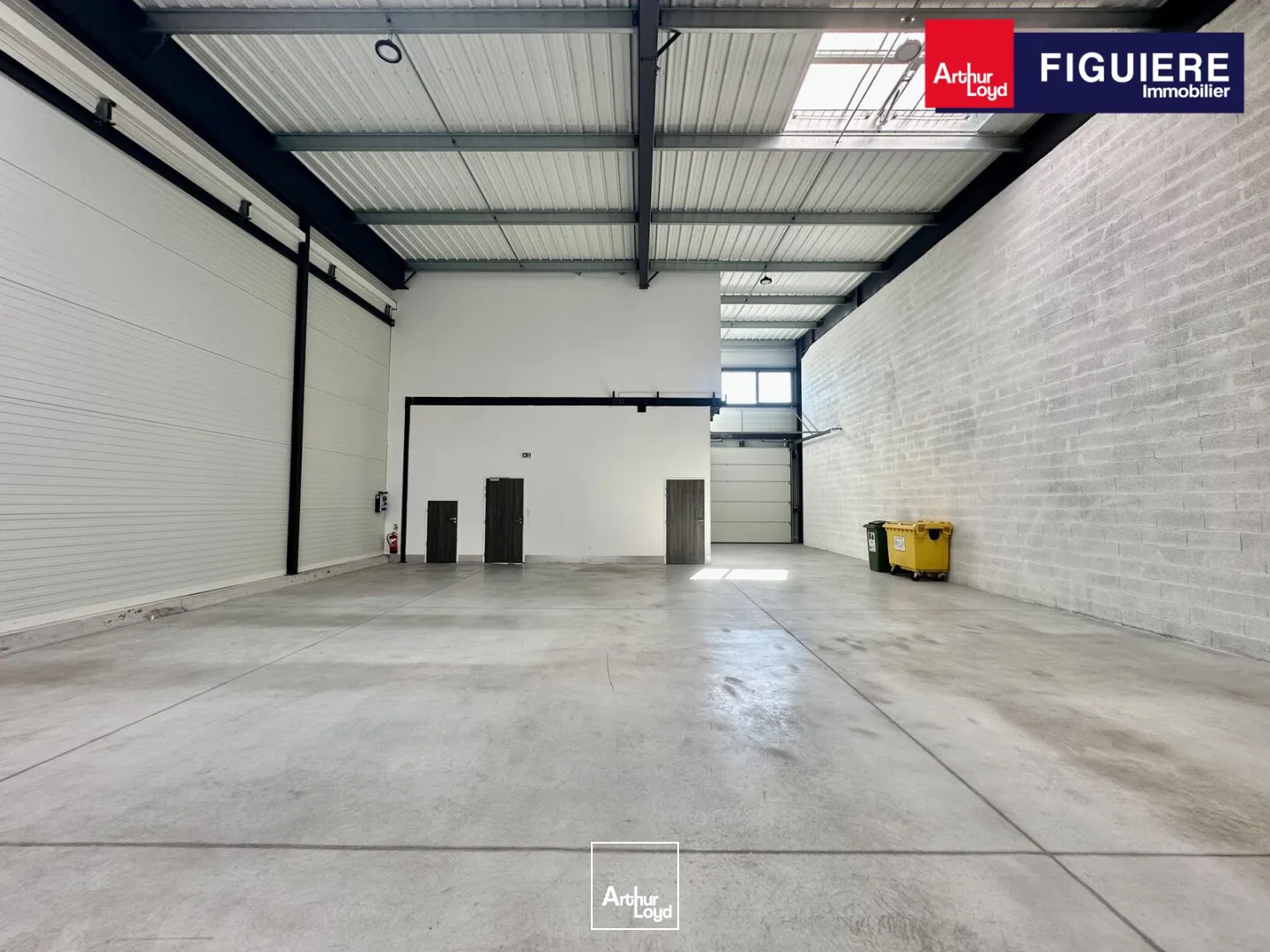 Locaux d'activité & Entrepôts - Location - GIGNAC LA NERTHE - 13180 - 276.92-276.92 - 7890254