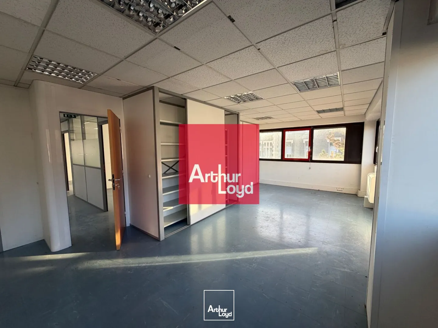 Bureaux - Vente - LA TRONCHE - 38700 - 456-456 - 7890893