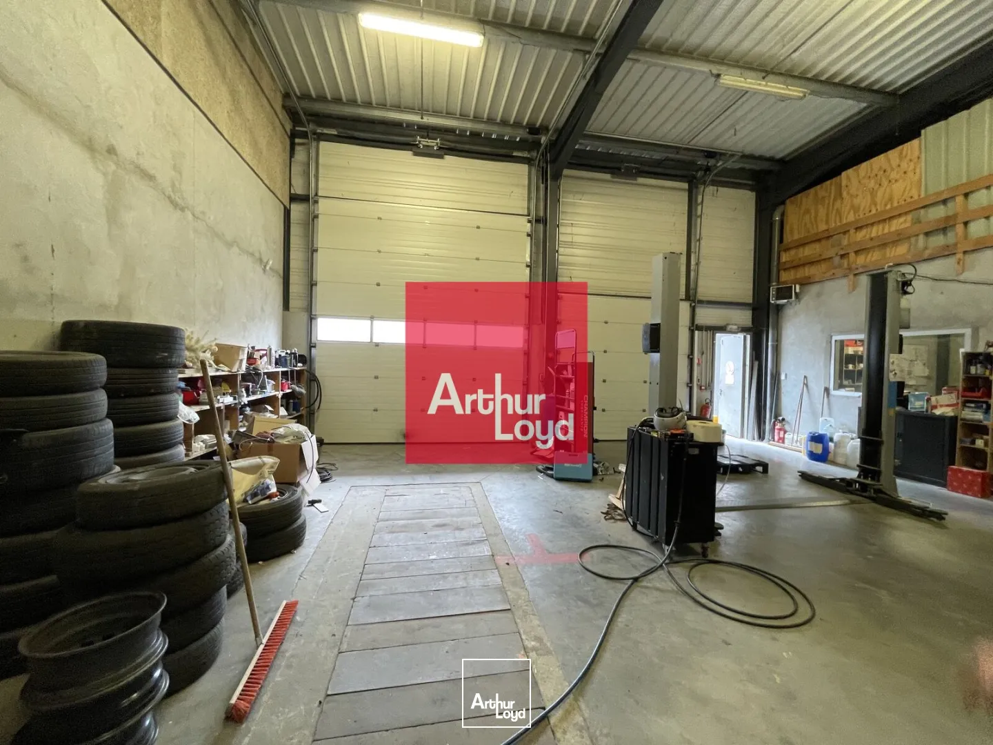 Locaux d'activité & Entrepôts - Vente - SAINT QUENTIN SUR ISERE - 38210 - 1555-1555 - 7890961