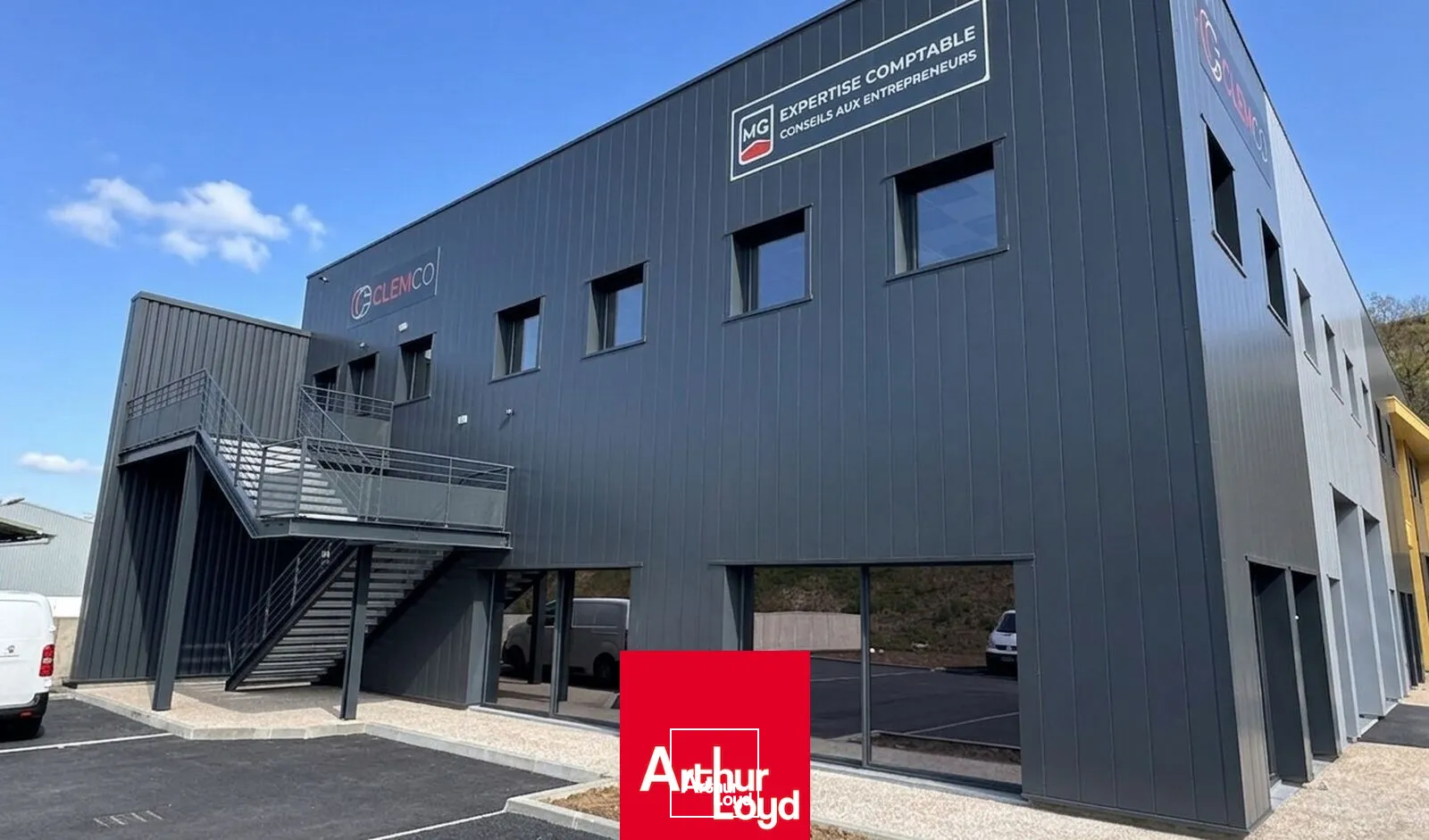 Locaux d'activité & Entrepôts - Location - SAINT FORGEUX - 69490 - 147-527 - 7891235