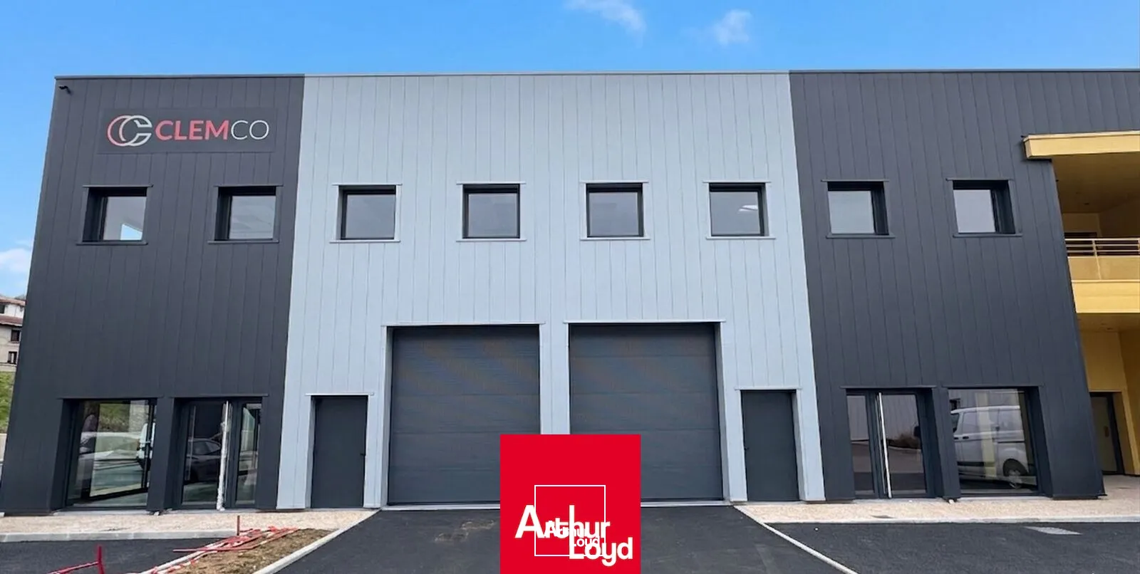 Locaux d'activité & Entrepôts - Location - SAINT FORGEUX - 69490 - 147-527 - 7891234