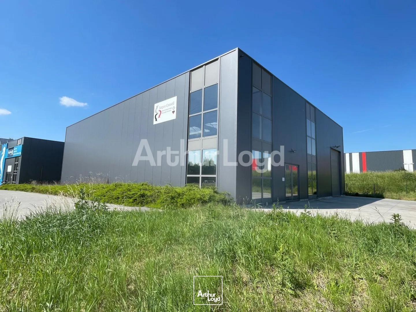 Locaux d'activité & Entrepôts - Location - ROUVIGNIES - 59220 - 615-615 - 7891888