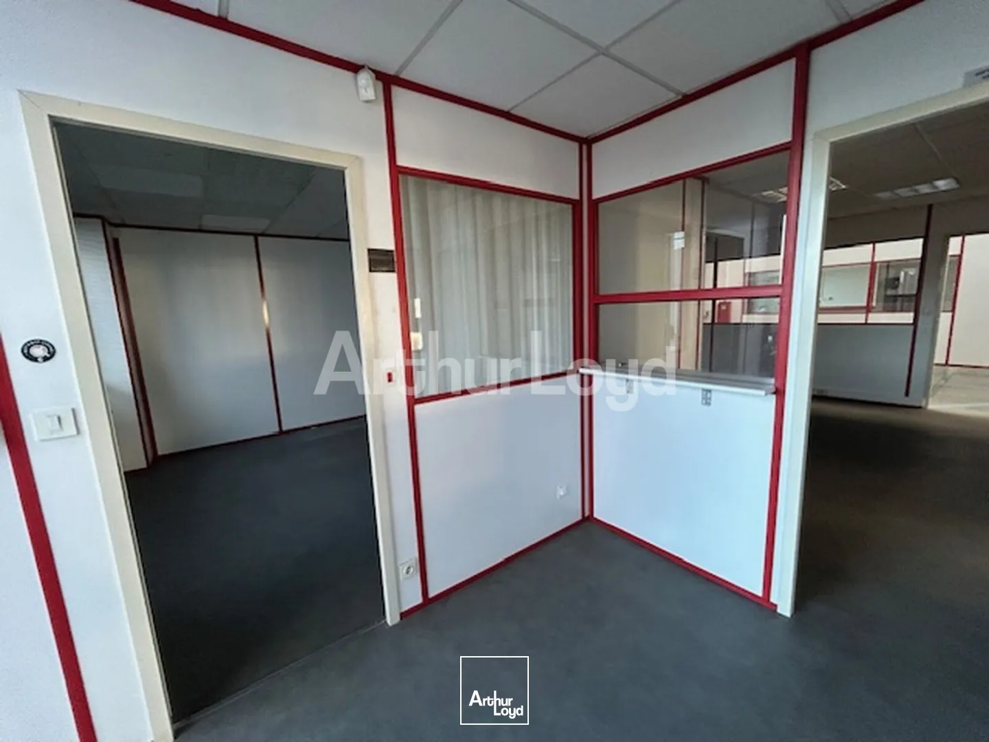 Locaux d'activité & Entrepôts - Location - PETITE FORET - 59494 - 1384-1384 - 7892064