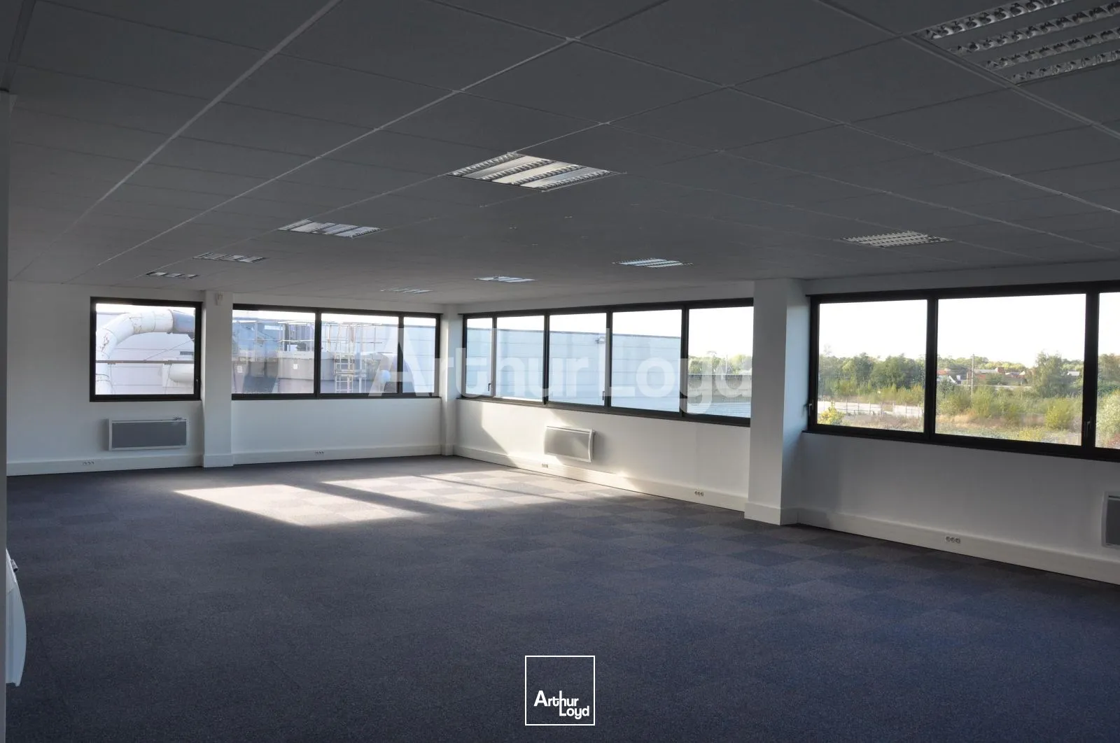 Locaux d'activité & Entrepôts - Location - CROIX - 59170 - 599-2179 - 7892109