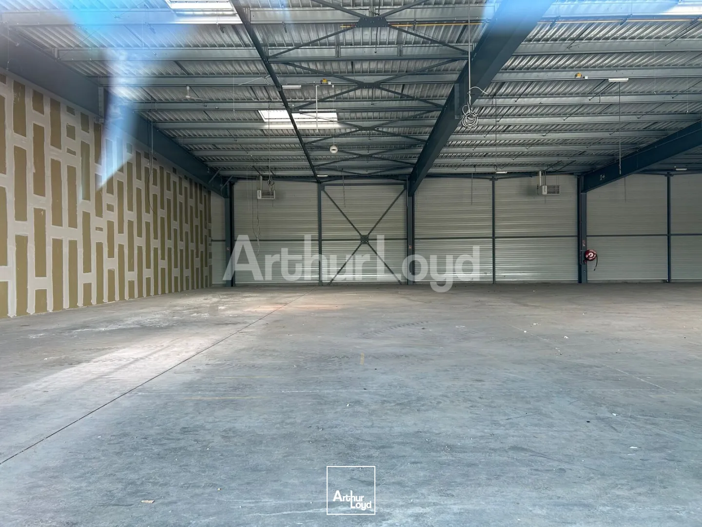 Locaux commerciaux - Location - MONTIGNY EN GOHELLE - 62640 - 500-1600 - 7892127