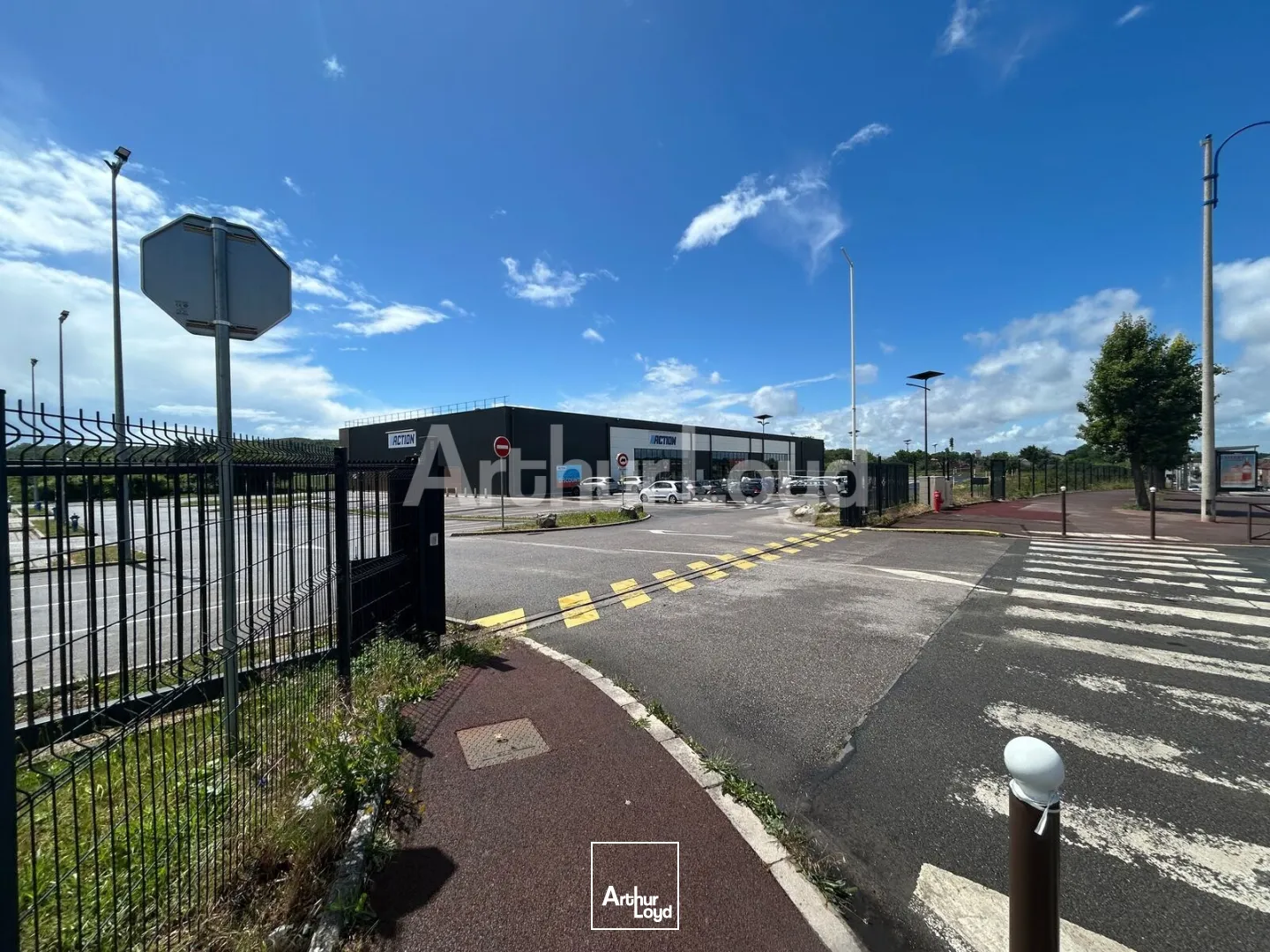 Locaux commerciaux - Location - MONTIGNY EN GOHELLE - 62640 - 500-1600 - 7892122