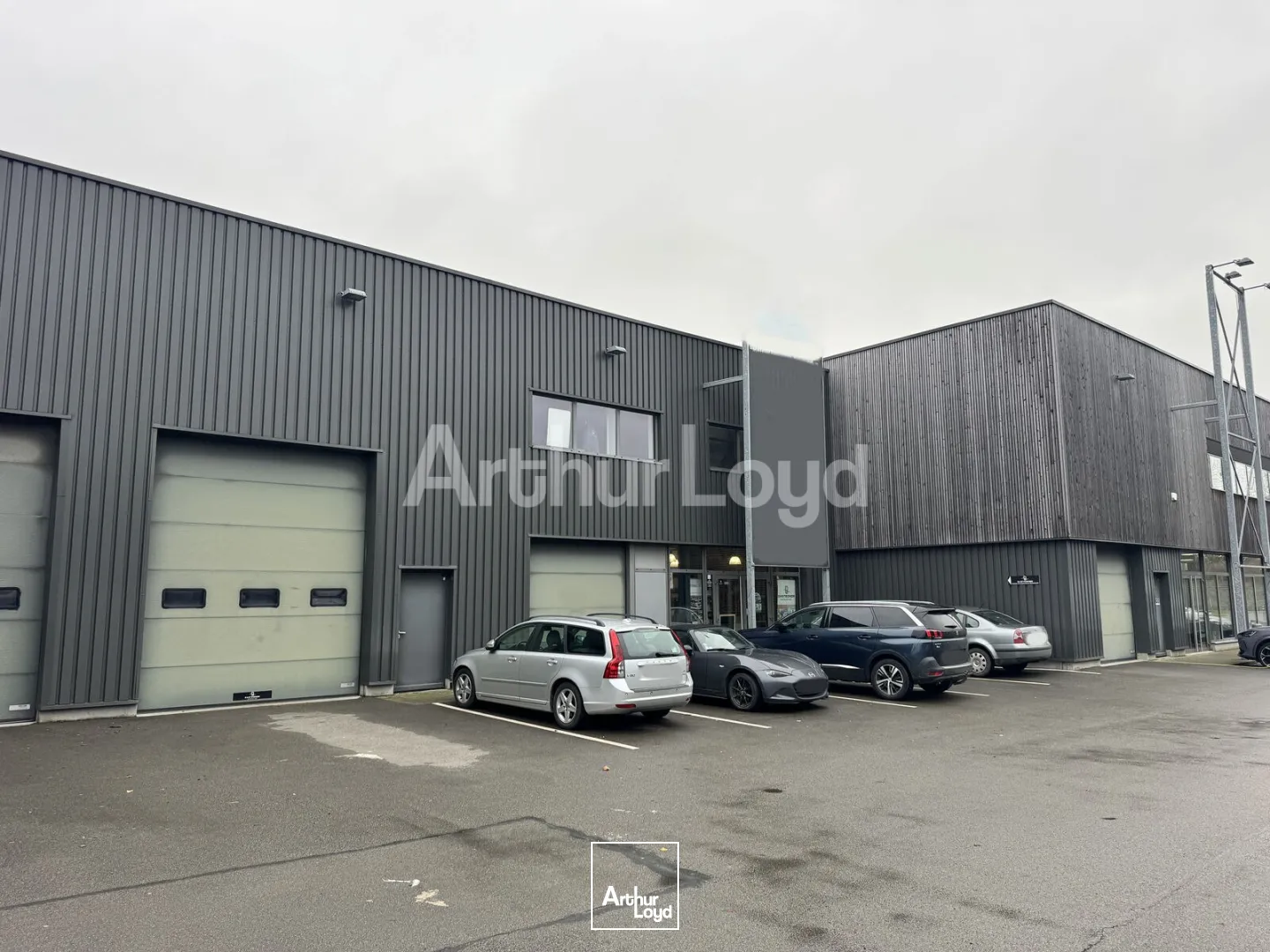 Locaux d'activité & Entrepôts - Location - LA CHAPELLE D'ARMENTIERES - 59930 - 632.8-632.8 - 7892618