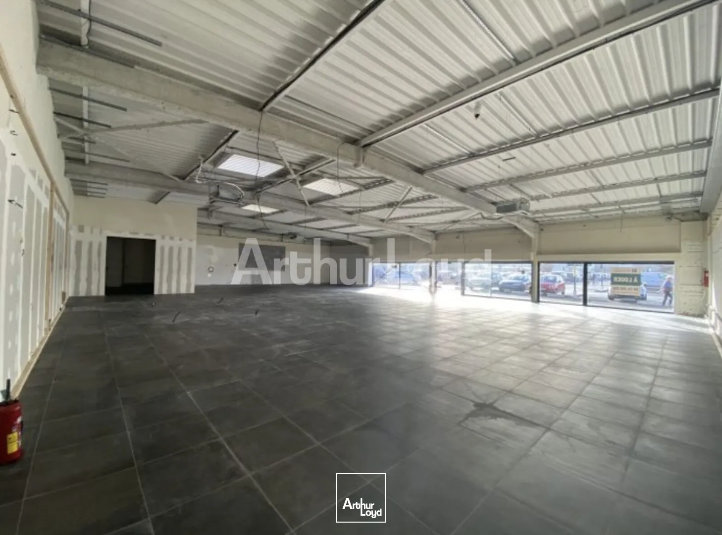 Locaux commerciaux - Location - SIN LE NOBLE - 59450 - 564-564 - 7892684