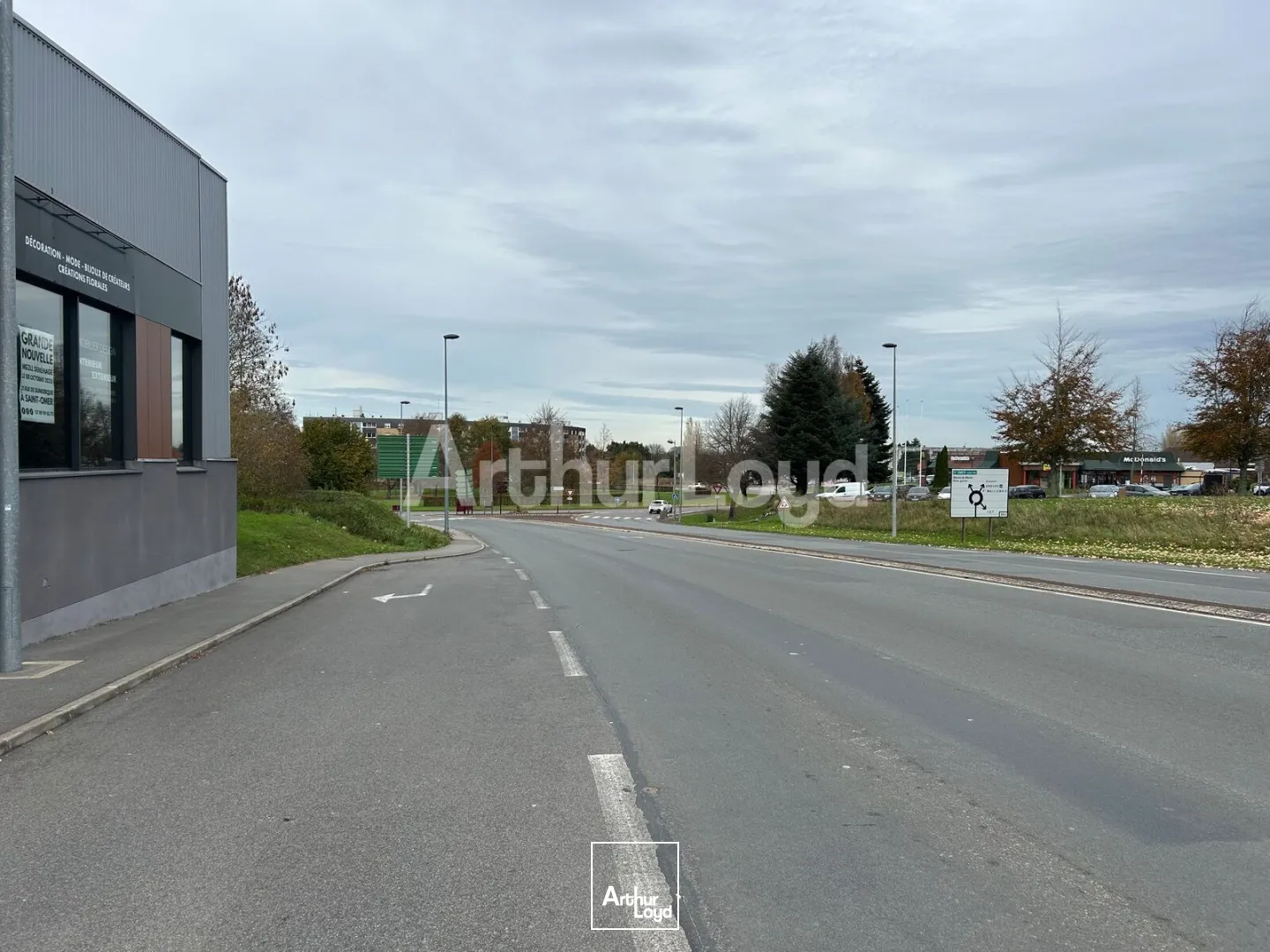 Locaux commerciaux - Location - LONGUENESSE - 62219 - 270-270 - 7893149