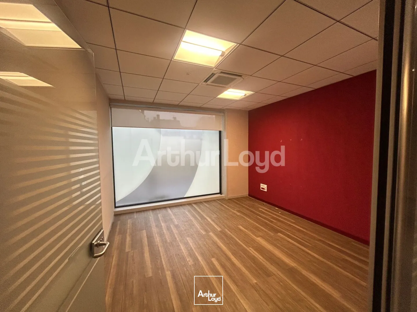 Locaux commerciaux - Location - BOUSBECQUE - 59166 - 150-150 - 7893155
