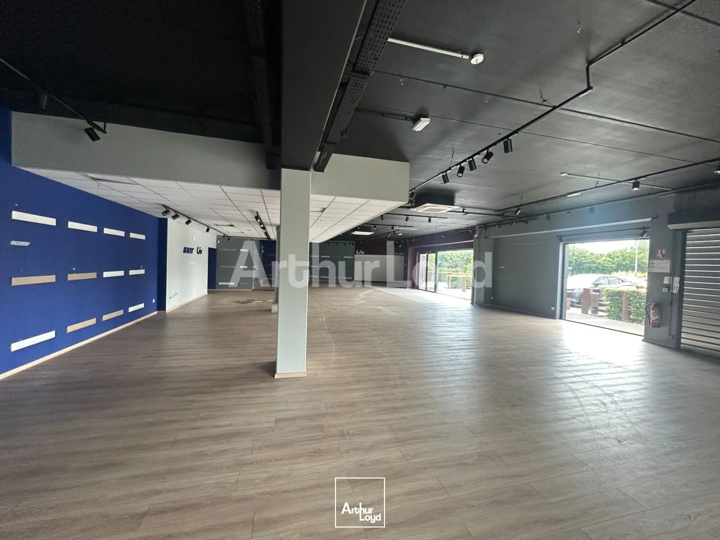 Locaux commerciaux - Location - ENGLOS - 59320 - 223-635 - 7893181