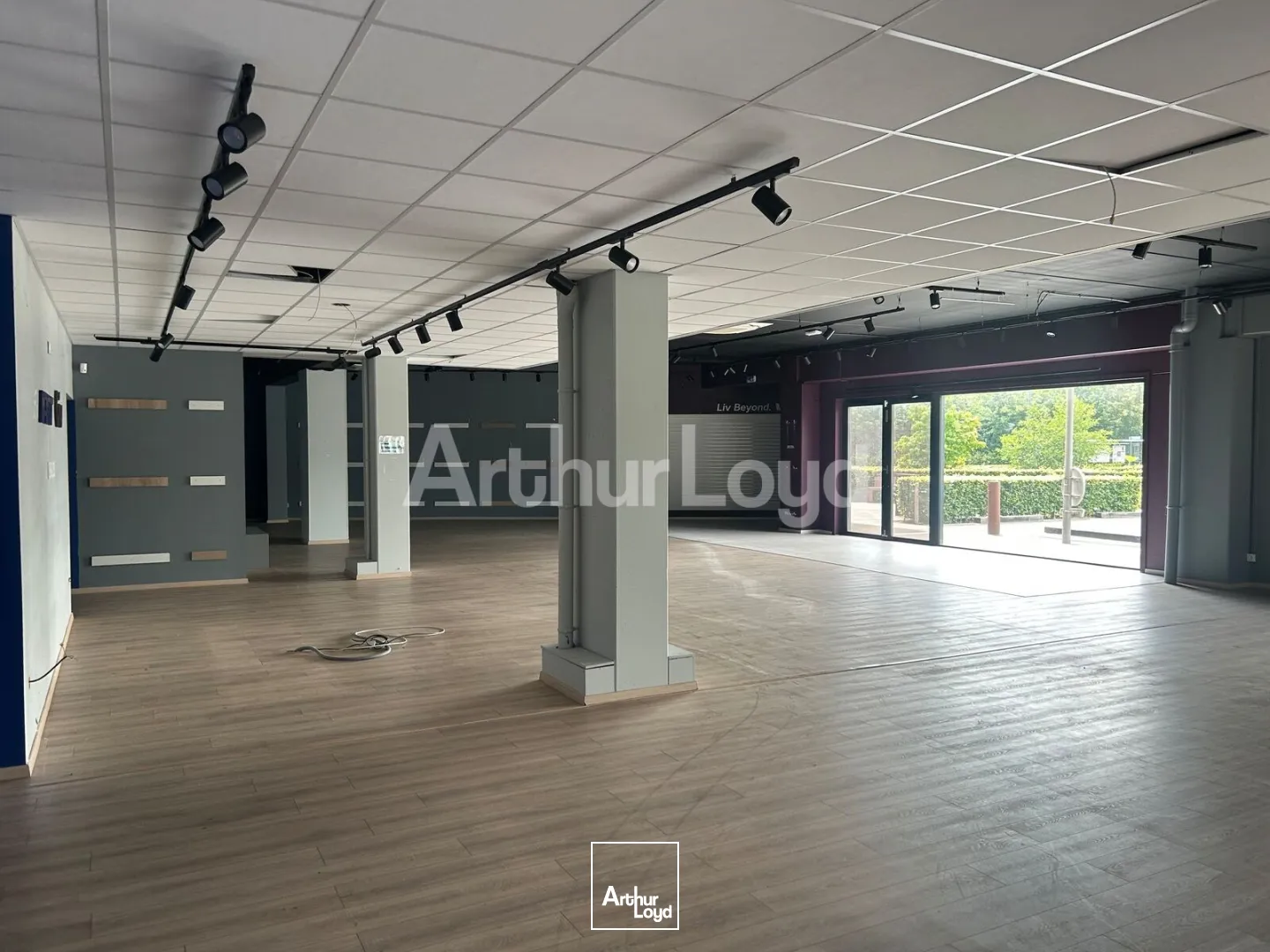 Locaux commerciaux - Location - ENGLOS - 59320 - 223-635 - 7893183