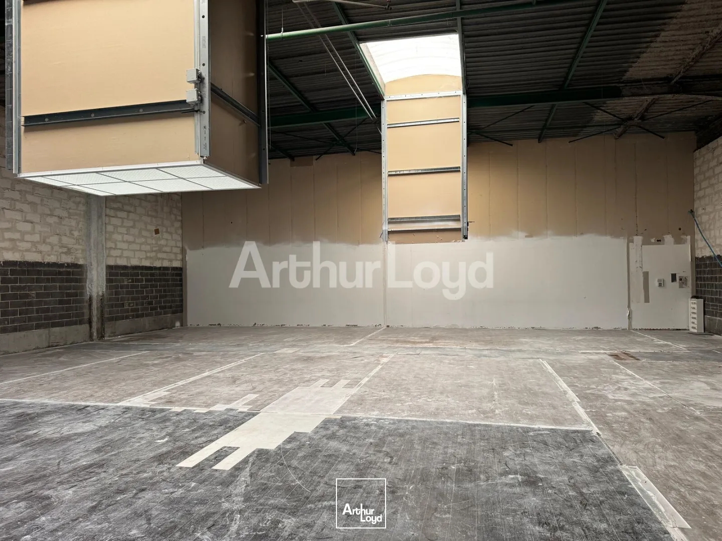 Locaux d'activité & Entrepôts - Location - WASQUEHAL - 59290 - 882-2934 - 7893649