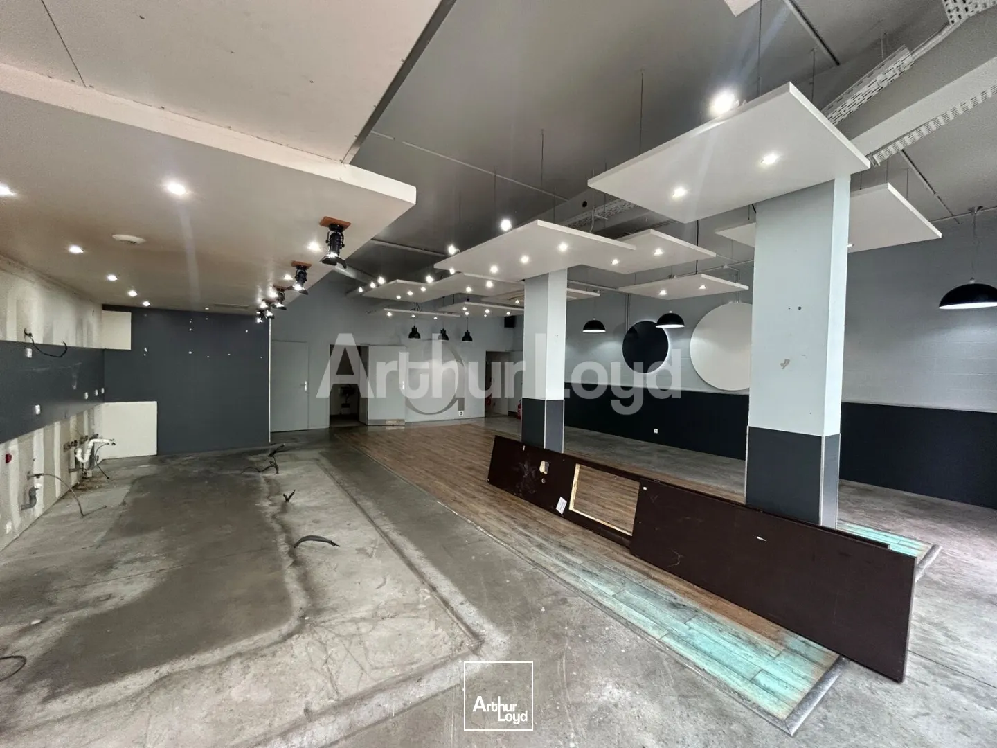 Locaux commerciaux - Location - LOOS - 59120 - 150-150 - 7893741